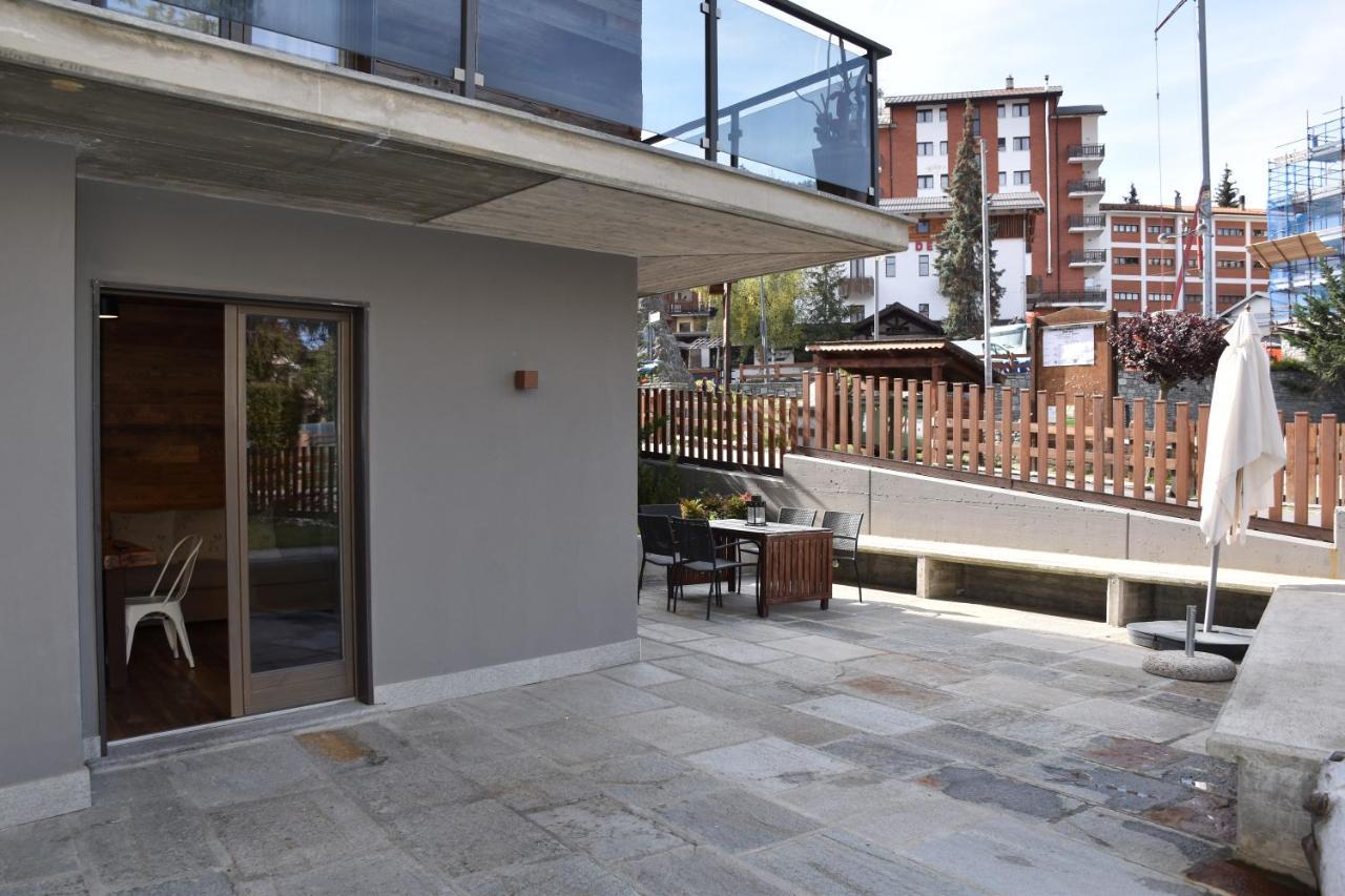 Ferienwohnung Residenza Du Parc Oulx Exterior foto